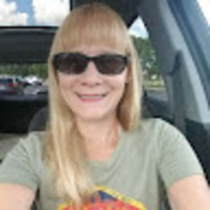 Meet your Posher, Lori